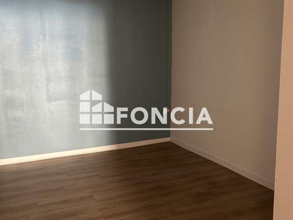 Location Local commercial 2 pièces 70 m² - 3 RUE DES AQUEDUCS Roanne 42300