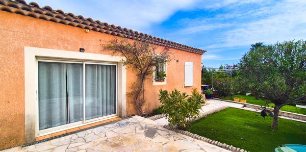 Cogolin (83310) Maison 4 pièces + dépendance et piscine