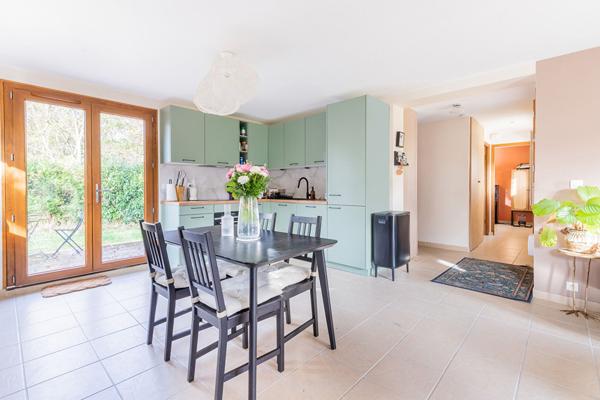 EXCLUSIVITÉ  Maison 5 pièces à Palaiseau - Grand terrain verdoyant et vie de plain-pied