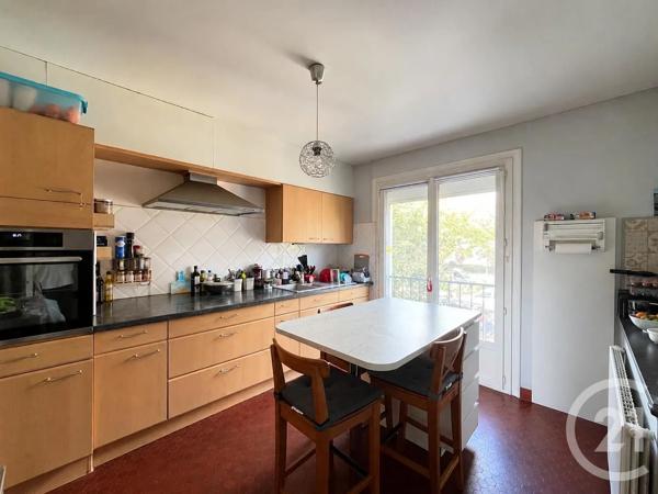 Maison à vendre  4 pièces - 94 m 2   MAUREPAS  - 78