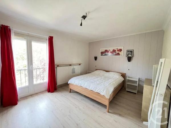 Maison à vendre  4 pièces - 94 m 2   MAUREPAS  - 78