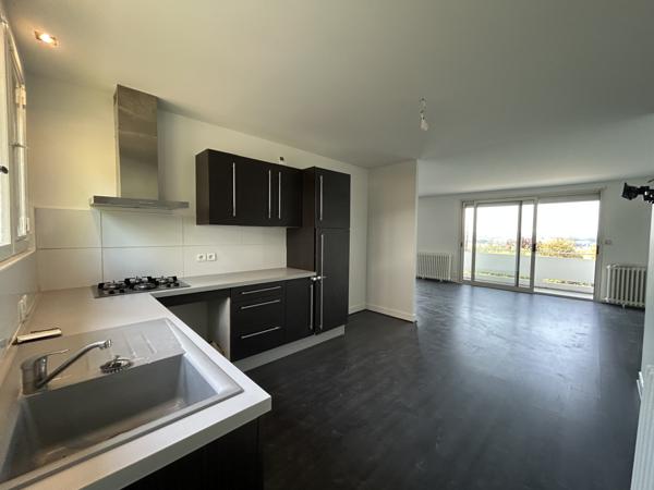 Agen (47000) MAISON 4 CHAMBRES DE 166.23 M2 GARAGE ET BALCON