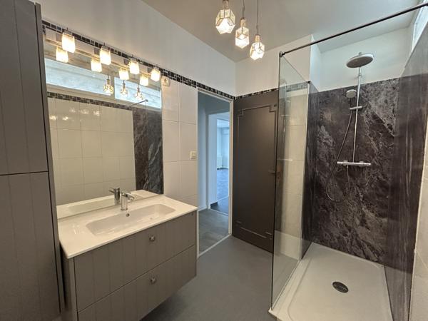 Agen (47000) MAISON 4 CHAMBRES DE 166.23 M2 GARAGE ET BALCON