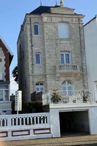 Vente Maison196 m² - 6 Pièces - Royan (17200)