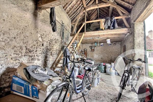 Maison à vendre  6 pièces - 250 m 2   HUISSEAU SUR COSSON  - 41