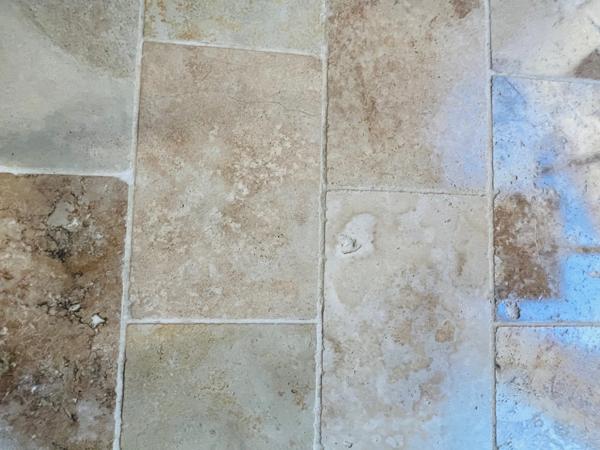 Sault (84390) Superbe bâtisse ancienne rénovée sur + de 11 hectares de terrain !