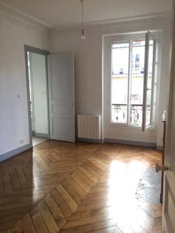 2 pièces rue Beaurepaire