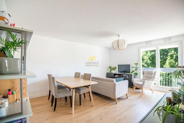 Superbe T4 bien situé et au calme ! 250 000 € **  - Référence  2097