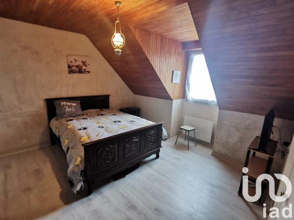 Maison 7 pièces de 180 m² à Guerlesquin (29650)