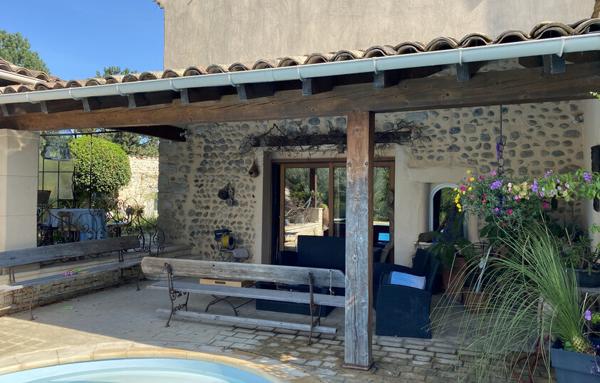 PORTES DE LA DROME PROVENCALE, LORIOL. FERME SUR PARC DE  3 582 M2 ET 284 M2 HAB. NB DEPENDANCES.