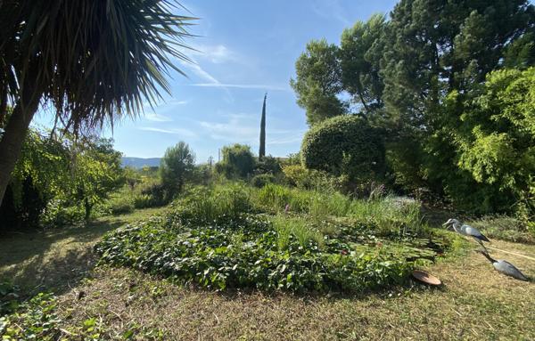 PORTES DE LA DROME PROVENCALE, LORIOL. FERME SUR PARC DE  3 582 M2 ET 284 M2 HAB. NB DEPENDANCES.