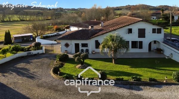 HAGETMAU (40), Maison familiale de plain-pied avec dépendance - étang - sur 1 hectare de terrain en Chalosse