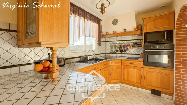 HAGETMAU (40), Maison familiale de plain-pied avec dépendance - étang - sur 1 hectare de terrain en Chalosse