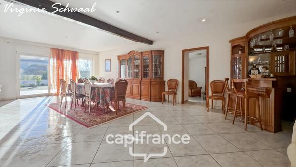 HAGETMAU (40), Maison familiale de plain-pied avec dépendance - étang - sur 1 hectare de terrain en Chalosse