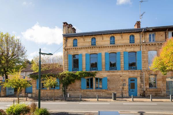 Élégante Maison de Ville 5 ch. | Ascenseur Privatif | Jardin Clos | Clé en Main | Cœur de Sarlat | Périgord Noir
