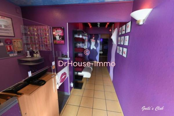 Commerce à vendre 15 pièces de 360 m²