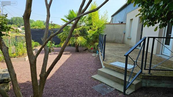 Immeuble de rapport à vendre à Arnage dans la Sarthe (72230), ref : HB-1657