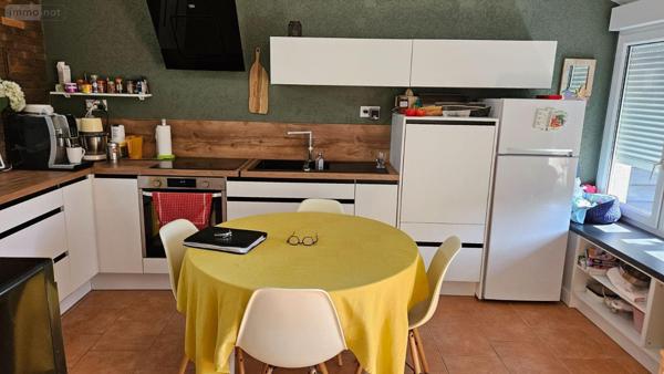 Immeuble de rapport à vendre à Arnage dans la Sarthe (72230), ref : HB-1657