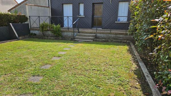 Immeuble de rapport à vendre à Arnage dans la Sarthe (72230), ref : HB-1657