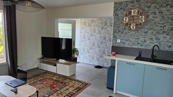 Immeuble de rapport à vendre à Arnage dans la Sarthe (72230), ref : HB-1657