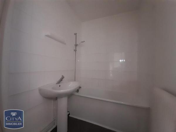 Appartement à louer 5 pièces 90.04m²