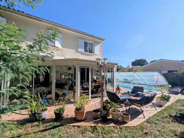 Maison Merignac 7 pièce(s) 157 m2