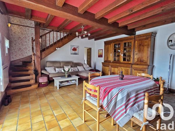 Maison 5 pièces de 134 m² à Luxé (16230)