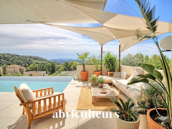 BIEN D'EXCEPTION | Aix-en-Provence : Villa Contemporaine d’Architecte avec Vue Panoramique