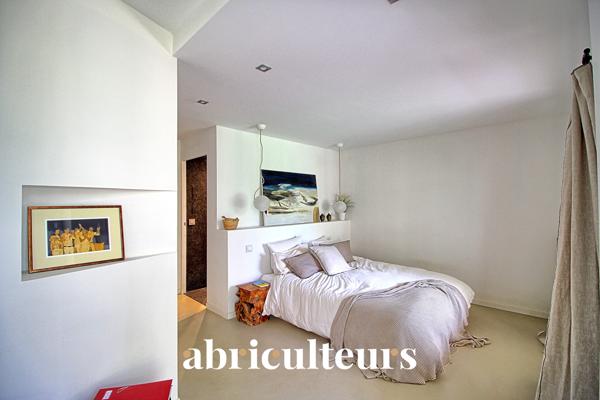 BIEN D'EXCEPTION | Aix-en-Provence : Villa Contemporaine d’Architecte avec Vue Panoramique