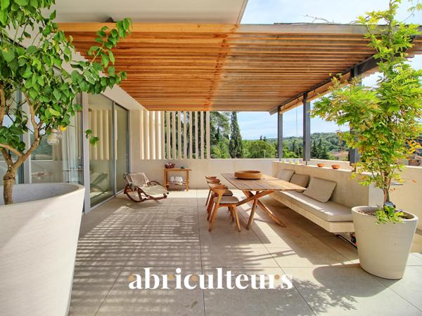 BIEN D'EXCEPTION | Aix-en-Provence : Villa Contemporaine d’Architecte avec Vue Panoramique