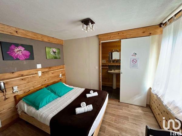 Immeuble de 520 m² à Eaux-Bonnes (64440)