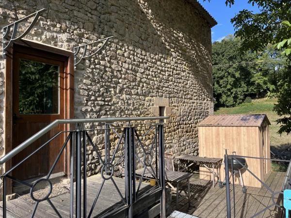 Belle maison de quatre chambres dans un environnement paisible