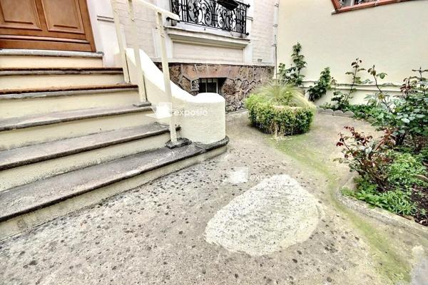Vente                                                      Maison
                        
                     5 pièces                      88 m2                     à Asnières-sur-Seine