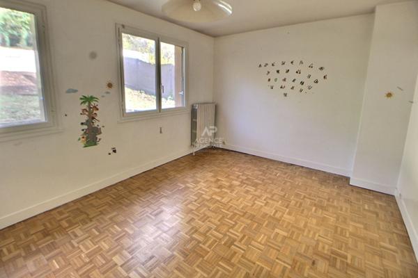 Maison Chanteloup Les Vignes 6 pièce(s) avec vue imprenable €362 250 ** - Référence 1663