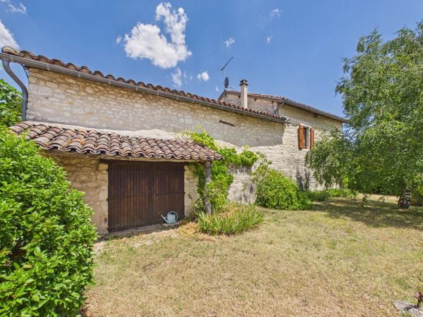Triangle d’Or : maison de caractère de 6 chambres avec grand jardin et piscine