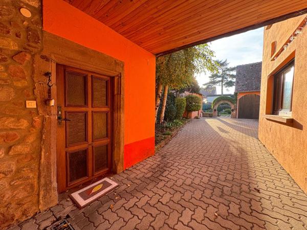 Maison bi-famille 160 m², proche centre ville, beau terrain