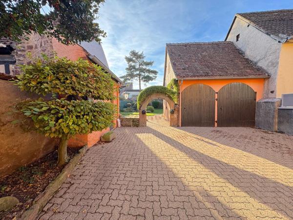 Maison bi-famille 160 m², proche centre ville, beau terrain