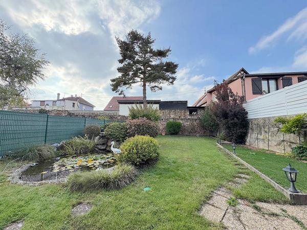 Maison bi-famille 160 m², proche centre ville, beau terrain