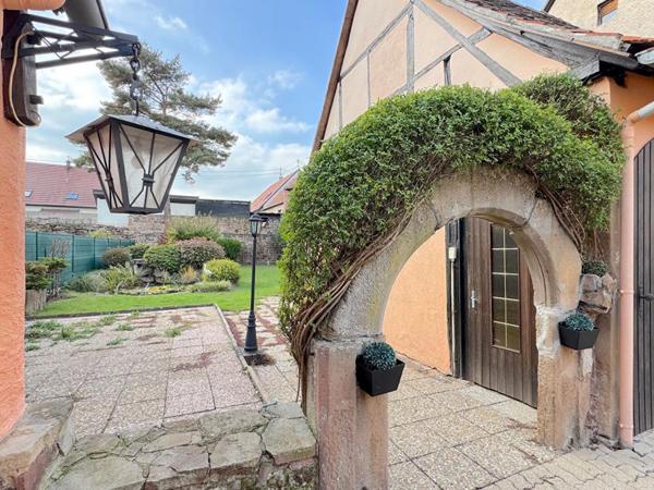 Maison bi-famille 160 m², proche centre ville, beau terrain