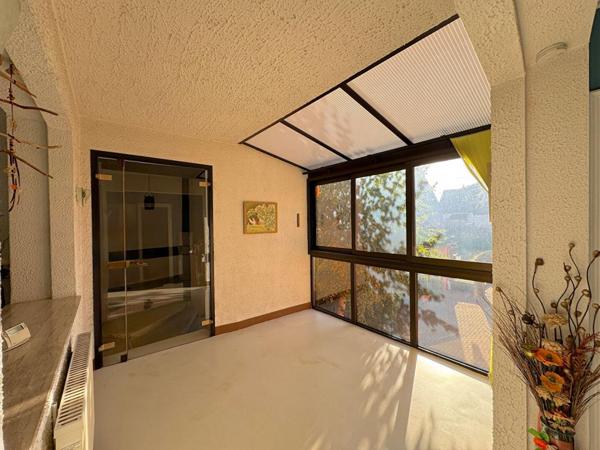 Maison bi-famille 160 m², proche centre ville, beau terrain