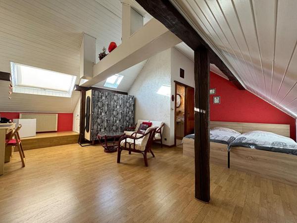 Maison bi-famille 160 m², proche centre ville, beau terrain