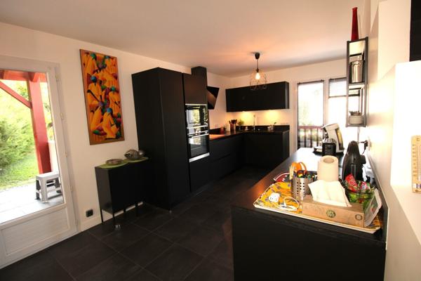 Maison de 155m2 environ de type T5 avec l'océan à pied