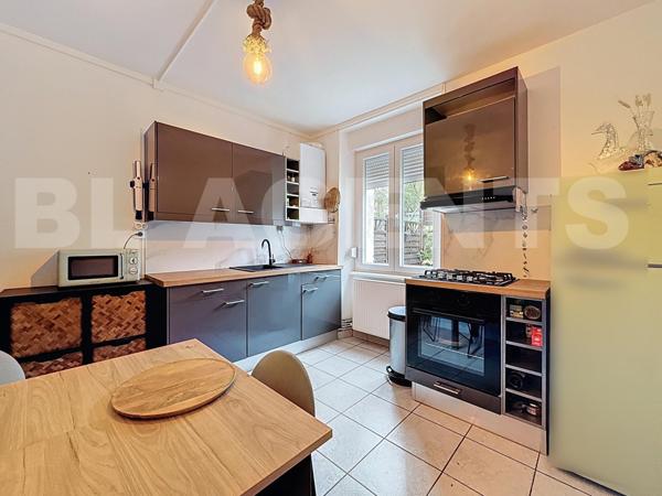 Gorcy – Appartement rénové avec terrasse privative et parking – Spécial Investisseur