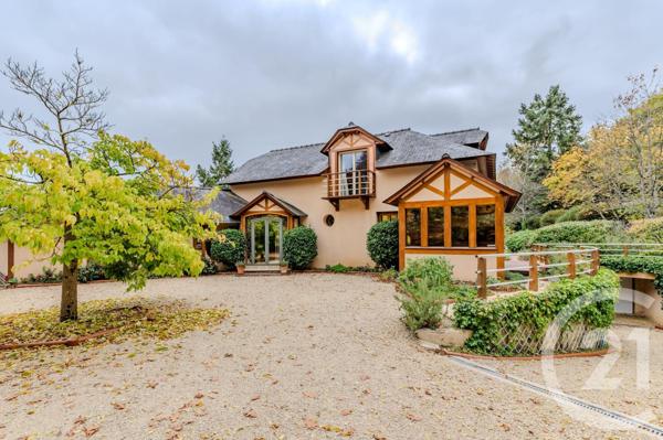 Maison à vendre  7 pièces - 207 m2 ARGENTRE - 53