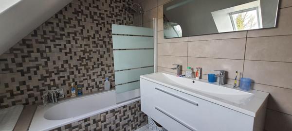 Maison proche du bourg de Malansac sur 2200m² de terrain