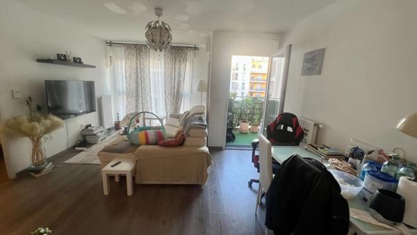 Limite Maisons-Alfort appartement 2 pièces 47 m2 balcon 4.91 m2 , proche du RER D et du futur métro ligne 15 du Grand Paris