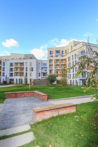 Limite Maisons-Alfort appartement 2 pièces 47 m2 balcon 4.91 m2 , proche du RER D et du futur métro ligne 15 du Grand Paris