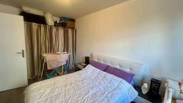 Limite Maisons-Alfort appartement 2 pièces 47 m2 balcon 4.91 m2 , proche du RER D et du futur métro ligne 15 du Grand Paris