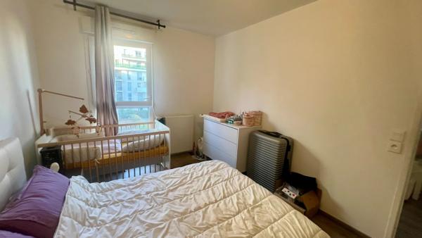 Limite Maisons-Alfort appartement 2 pièces 47 m2 balcon 4.91 m2 , proche du RER D et du futur métro ligne 15 du Grand Paris