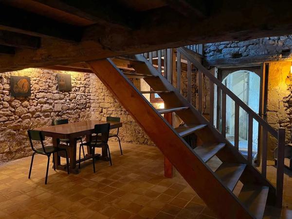Belle maison avec piscine et salle de concert